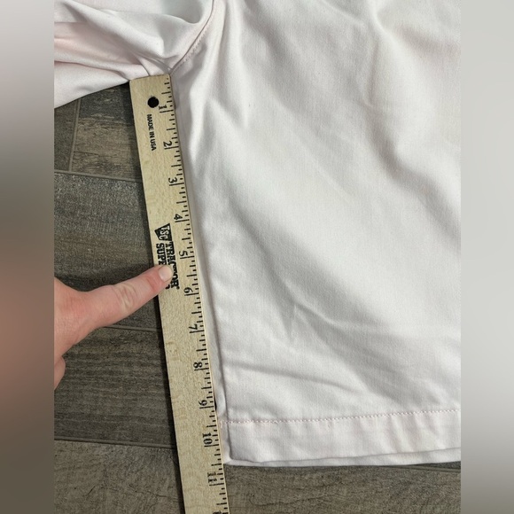 NWT AG Green Label The Canyon Flat Front Performance Shorts Light Pink - Picture 10 of 11